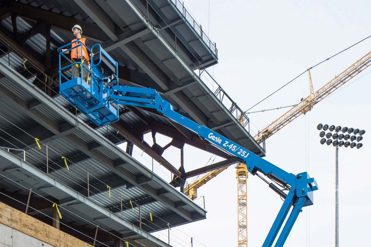 DİZEL EKLEMLİ PLATFORMLAR 16 Metre Dizel Eklemli Manlift